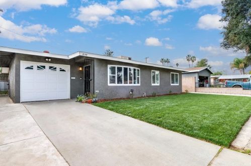 8198 Marie St, Riverside, CA 92504-3116