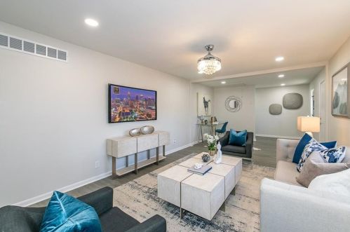 3007 Dogwood Dr, Atlanta GA  30344-3905 exterior