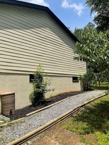221 Cross Gate Dr, Marietta GA  30068-3921 exterior