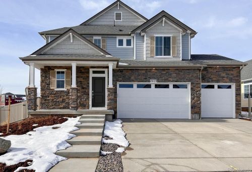 4409 Riviera Ct, Denver, CO 80019-4718