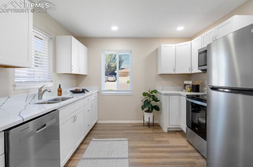 2040 Oakwood Ln, Pueblo CO  81005-2531 exterior