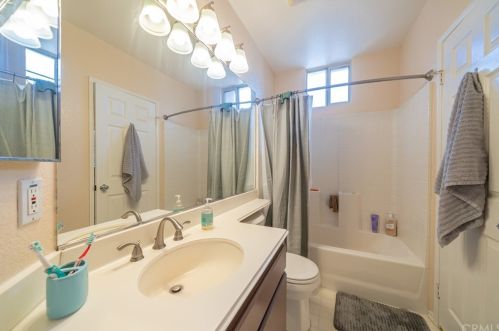 1035 Stresa Way, Anaheim CA  92808-2432 exterior