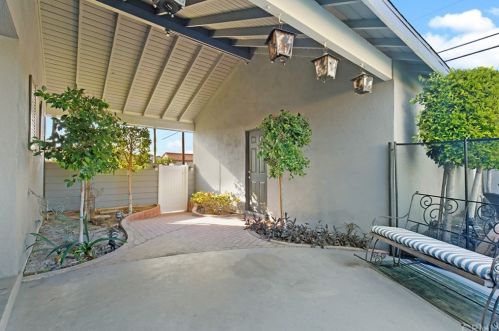 1543 Harle Pl, Anaheim CA  92802-2510 exterior