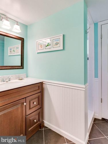 909 Roswell Dr, Silver Spring MD 20901-2128 exterior