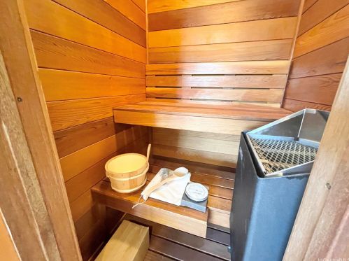 971 Koae St, Honolulu HI  96816-5004 exterior