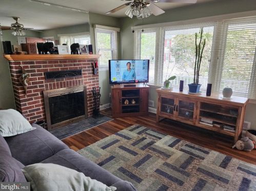 8458 Bedford Rd, Riviera Beach, MD 21122-2735