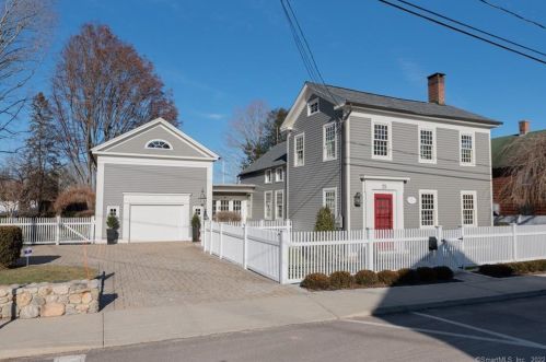 25 Pratt St, Essex, CT 06426-1122