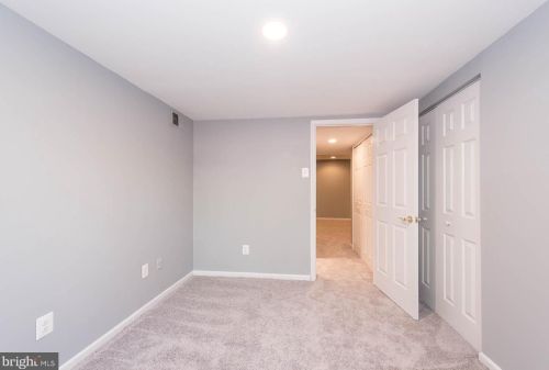 5612 Thicket Ln, Columbia MD  21044-2527 exterior