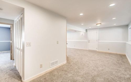 1616 Eugene St, Saint Paul MN  55110-3341 exterior