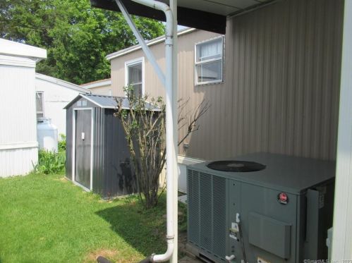 35 Sunny Acres, Wallingford CT  06492-2935 exterior