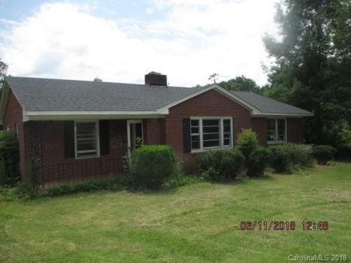 616 Loray Farm Rd, Dallas, NC 28034-7742