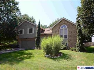906 154th St, Omaha, NE 68154-1820