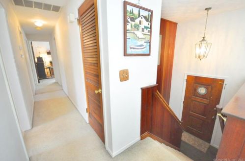 15 Walnut Dr, East Hampton, CT 06447-1007