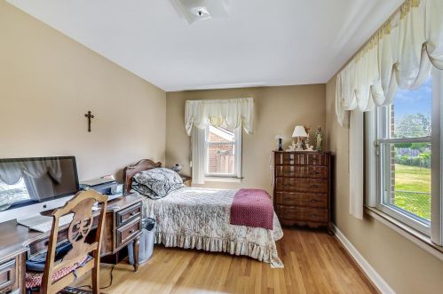 7627 Kedzie St, Niles IL  60714-2531 exterior