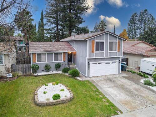 134 Stirling Dr, Vacaville, CA 95687-5117