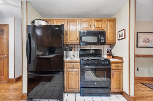 15 Oxbow Ln, Derry, NH 03038-4534