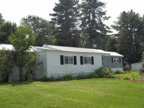 32 Sleepy Hollow Ln, Belmont, NH 03220-4013