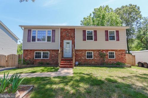 609 Park Rd, Severna Park, MD 21146-3524