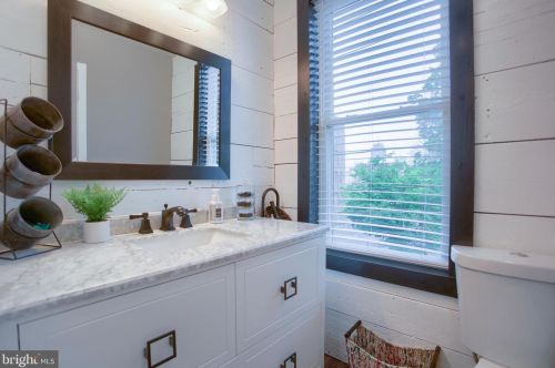 36 Mulberry St, Lancaster PA  17603-3741 exterior