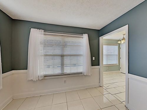 1705 Queen Victoria Ct, Locust Grove GA  30248-3656 exterior