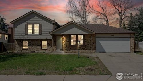 2719 El Rancho Dr, Loveland, CO 80538-2910