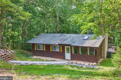 523 Forest Rd, Richmond National Battlefiel, VA 22835-2654
