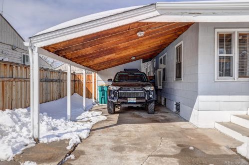 3265 Marion St, Englewood CO 80113-3951 exterior