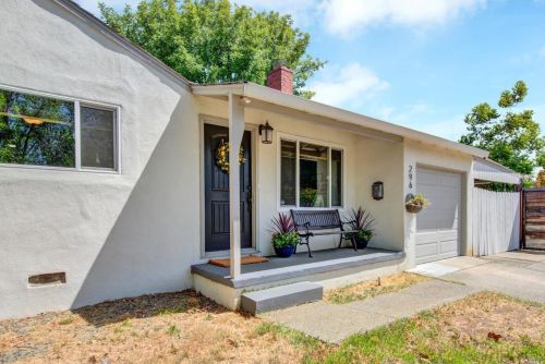 296 Monte Vista Ave, Vacaville, CA 95688-3847