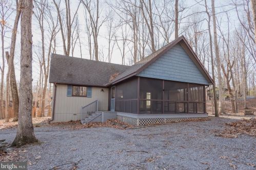 49 Pileated Woodpecker Ln, Hedgesville WV  25427-5384 exterior