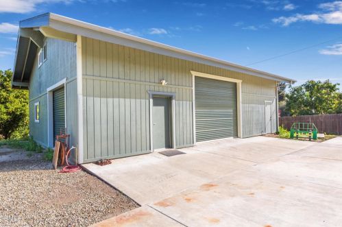 19900 Mountain Rd, Santa Paula, CA 93060-9561