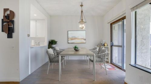 942 Lupine Hills Dr, Vista, CA 92081-5391