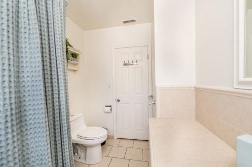 5318 Rochester St, Riverside CA  92504-2136 exterior