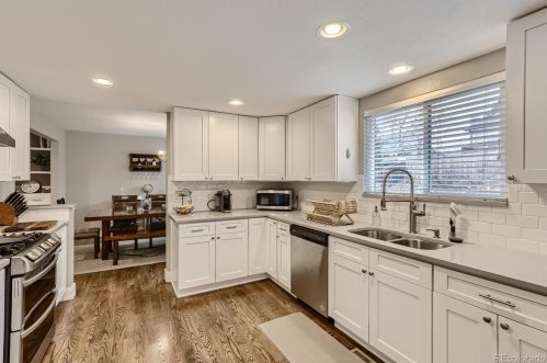 6218 Niagara Ct, Englewood CO 80112-1011 exterior