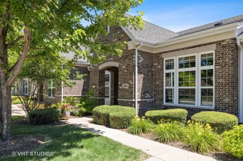 2944 Normandy Cir, Naperville, IL 60564-6011