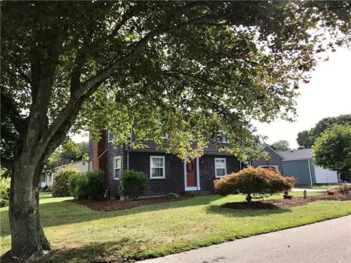 71 Seymour St, Warren, RI 02885-4231