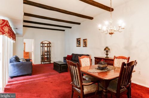 173 Valleybrook Dr, Lancaster PA  17601-4619 exterior