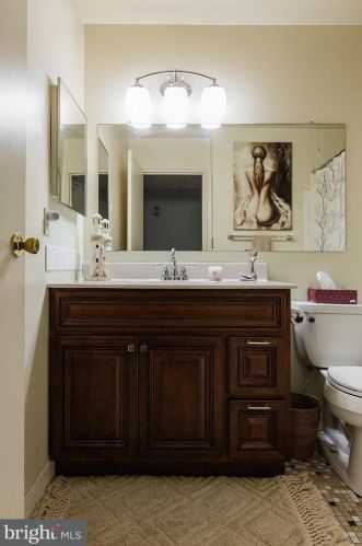 85 Valleybrook Dr, Lancaster PA  17601-4612 exterior