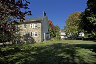 101 Petticoat Ln, Annandale, NJ 08801