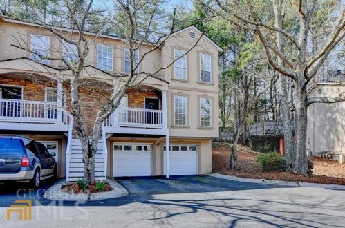 104 Masons Creek Cir, Atlanta, GA 30350-2541