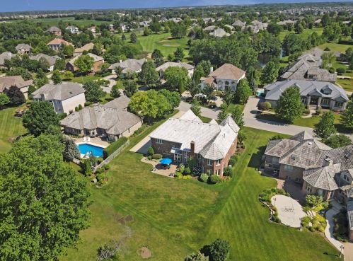 4 Loblolly Ct, Lemont IL  60439-7744 exterior