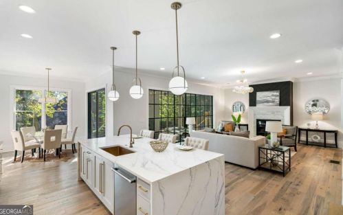 2731 Arden Rd, Atlanta GA  30305-1913 exterior