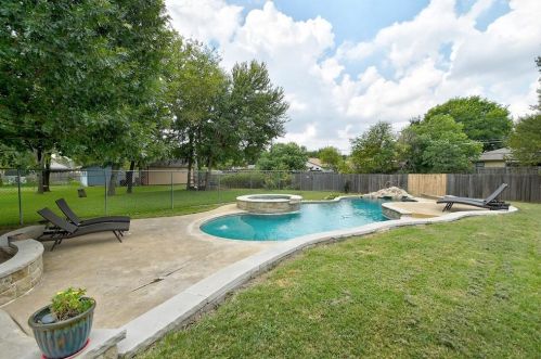 6609 Simmons Rd, Fort Worth TX  76182-4267 exterior