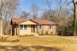 3419 Drake Rd, Adams, TN 37010-9054