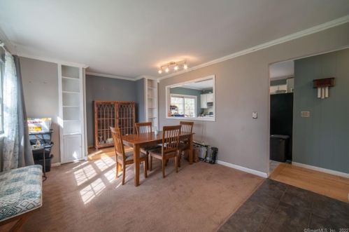 37 Highland Dr, Waterbury, CT 06712-1110