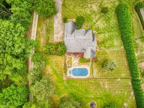 5565 Mccullers Ln, Loganville, GA 30052-2942