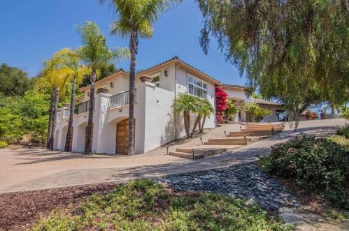 1003 Laura Ln, Escondido, CA 92025-6740