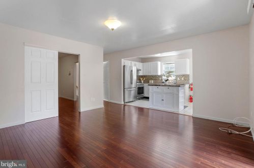 23 Grant Way, Princeton NJ  08540-1667 exterior