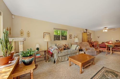 1010 Worchester St, Denver, CO 80011-6559