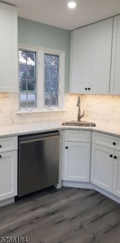 11 Castleton Rd, Princeton NJ  08540-1652 exterior