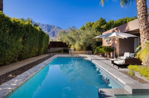 292 Cortez Rd, Palm Springs, CA 92262-1910